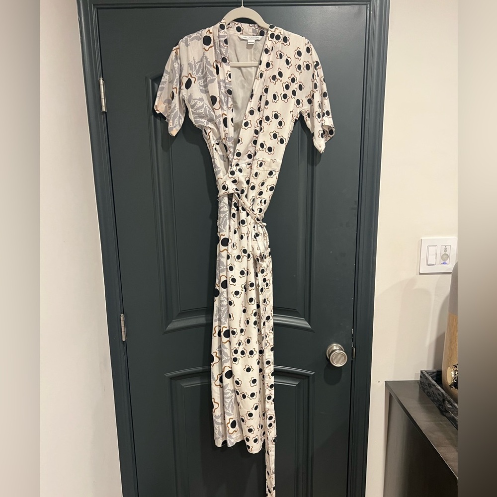 Diane Von Furstenberg White and Black Wrap Dress